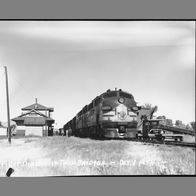 A Diesel Engine Stopped in Twin Bridges 1954