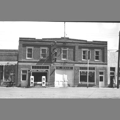 Twin Bridges Garage, 1954