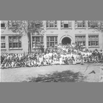 Twin Bridges School Group Poses in Front of Building, 1920