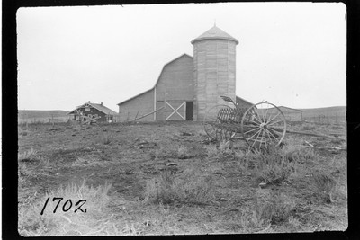 Abandoned Farm Buildings