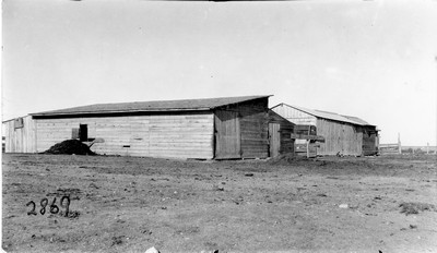 Davis Farm - Buildings
