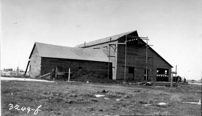 Cloverleaf Farm - Barn