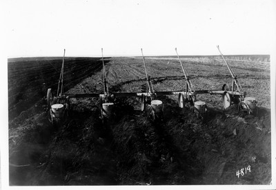 Davis Farm - Corn Planter
