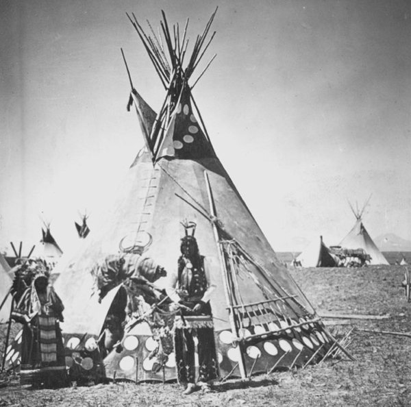 Wild Gun and Family, Blackfeet Nation, Unknown Location