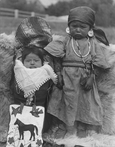 Nez Perce Infant in Cradleboard Next to Child, Colville, Washington