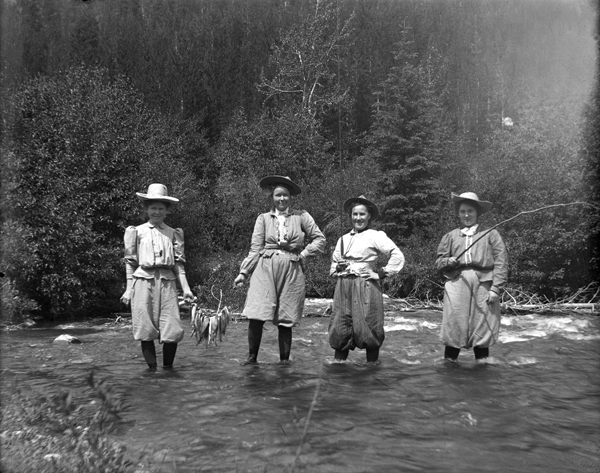Carrie Boyd Foster and Suzie, Anna, and Lena Schlechten Fishing, Unknown, Montana