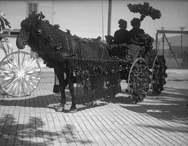 Sweet Pea Carnival Float, Bozeman, Montana