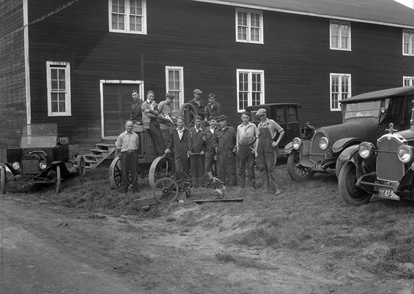 Auto Mechanic Class at Montana State College, Bozeman, Montana