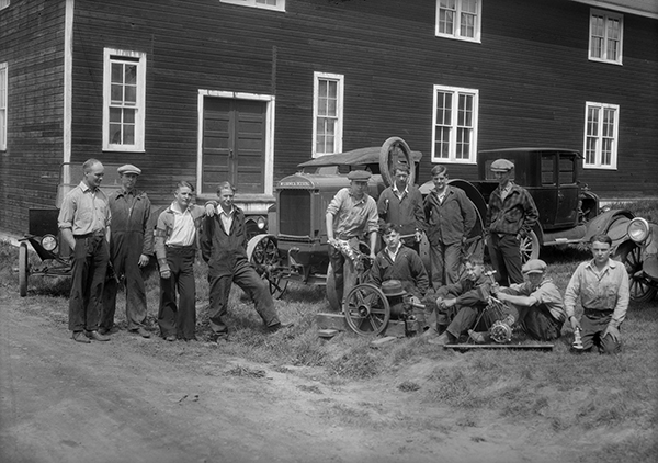 Auto Mechanic Class at Montana State College, Bozeman, Montana