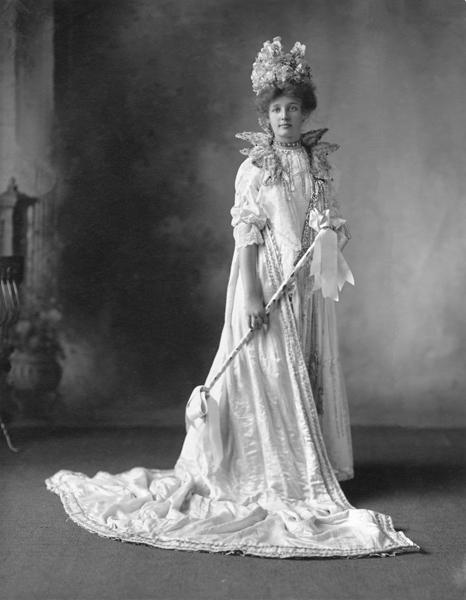 Miss Katie Hanley, 1906 Sweet Pea Carnival Queen, Bozeman, Montana