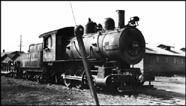 NP 1086, Class L-9 locomotive on storage track at South Tacoma Shops.