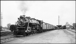Southern RR Train No. 29 with SOU 1374 locomotive at Charlotte, NC
