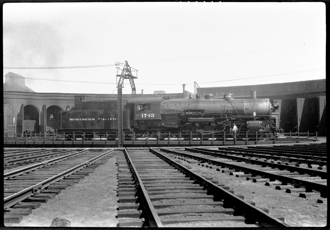 NP 1743, Class W-3 in middle of turntable at Mandan roundhouse