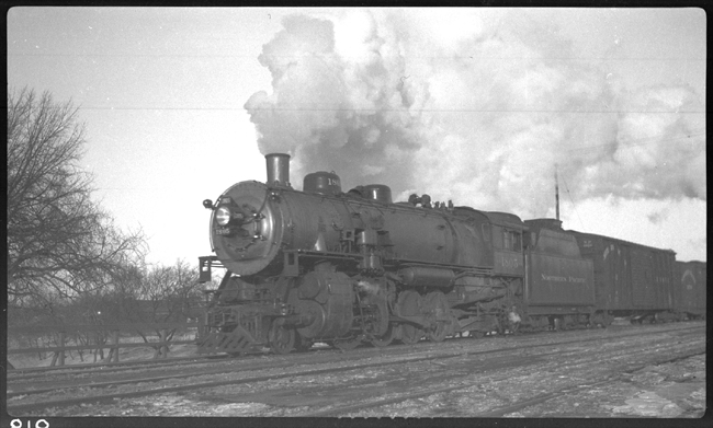 NP 1805, Class W-3 on X1805W arriving Jamestown, ND