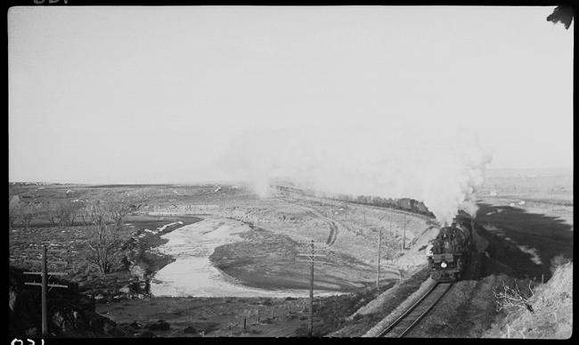 NP 5000, Class Z-5 with X5000E crossing Glendive Creek