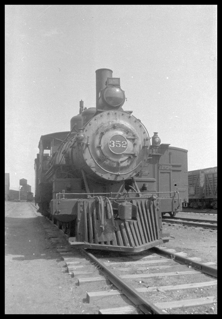 Front view of NP 352, Class E-3 taken at Livingston, MT. NP 352 was former NP 622.