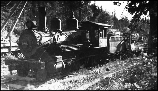 NP 489, Class D-3 Mogal locomotive at logging camp at Swauk, WA.  Locomotive was renumbered from NP 565.