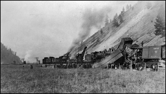 Head-on collision between X1255W and X1260E between Bonner and Missoula, MT.  Brewer Engr on 1260 and Stetrie Engr on 1355.  Train 251 in distance