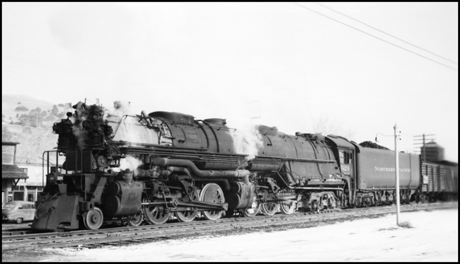 NP 5124, Class Z-8 on freight train leaving Garrison, MT.