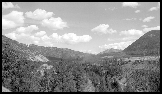NP 1595, Class W with X1595E and MILW 1/16 between Rivulet and Cyr, MT