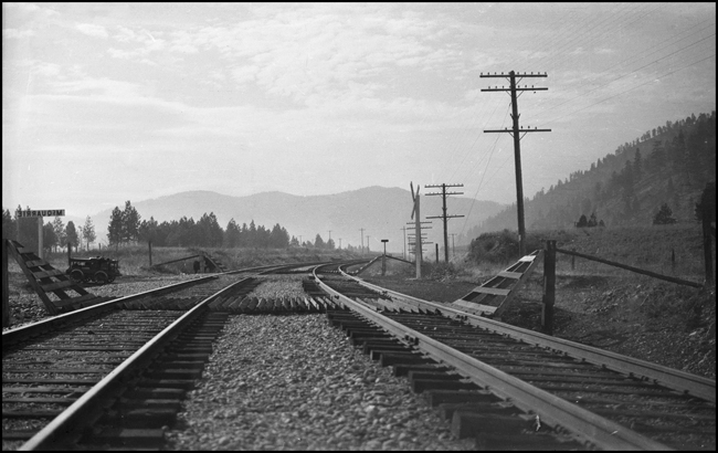 NP double tracks, grade crossing, McQuarrie, MT.