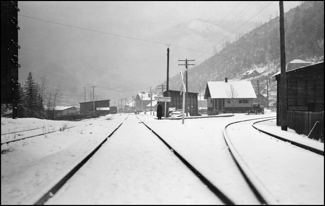 NP track, spur, grade crossing, Wallace, ID.