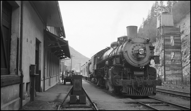 Union Pacific train No. 85, engine 3224, at Wallace, Idaho.