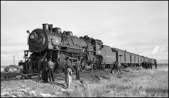 Q-5 2238, Train No235,Logan to Butte broke side rod killing Engr. And Fireman . Between Three Forks and Willow Creek MT.