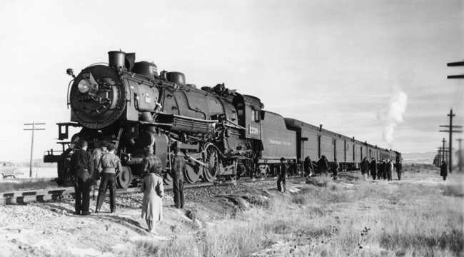 NP 2238, Class Q-5 locomotive with puncture in boiler and firebox caused by broken side rod.  Engr J Jondrow and Fmn Baxter were fatally injured after being sprayed with live steam and fire and then jumping from the moving engine.  Train ran one mile after side rod broke.