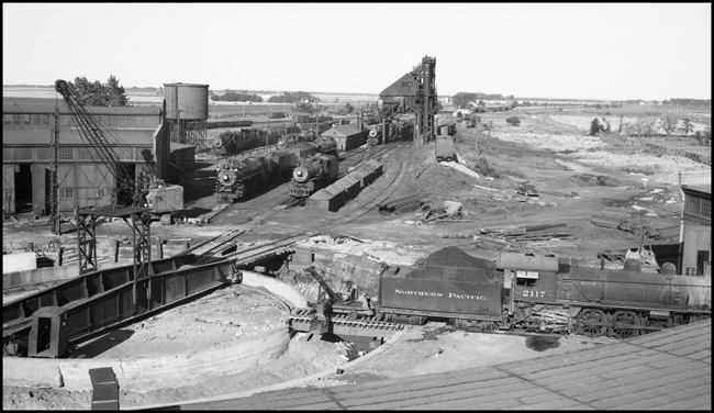 A new turntable is under construction at Dilworth, Minnesota.