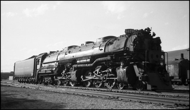 NP 5124, Class Z-7 in yards at Missoula, MT