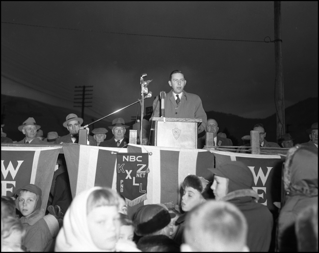 R. S. Macfarlane speaking at the dedication of NP 1356 display in Missoula, MT