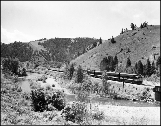 NP X7014E near Avon, MT
