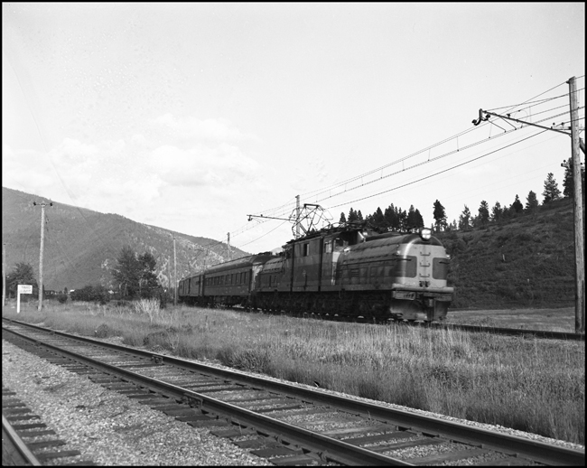 MILW passenger train No. 15, with electric locomotive E-4 near Bonner