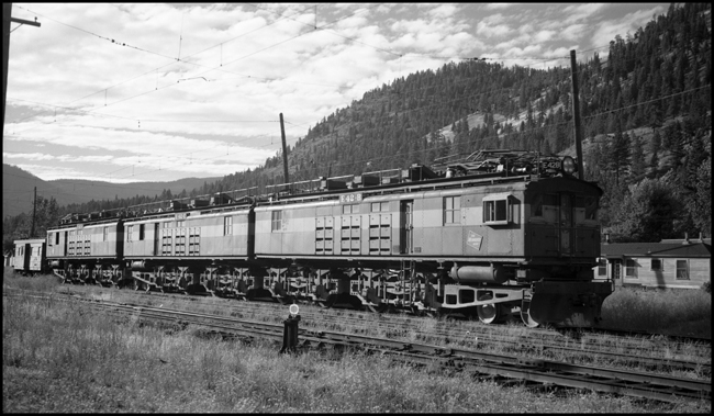 MILW electric locomotive E-42 waiting for activation at Alberton, setting with pantograph arms down. 