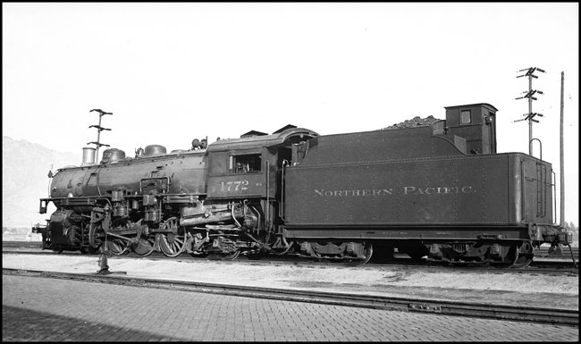 NP 1772, Class W-3 at an unknown location.