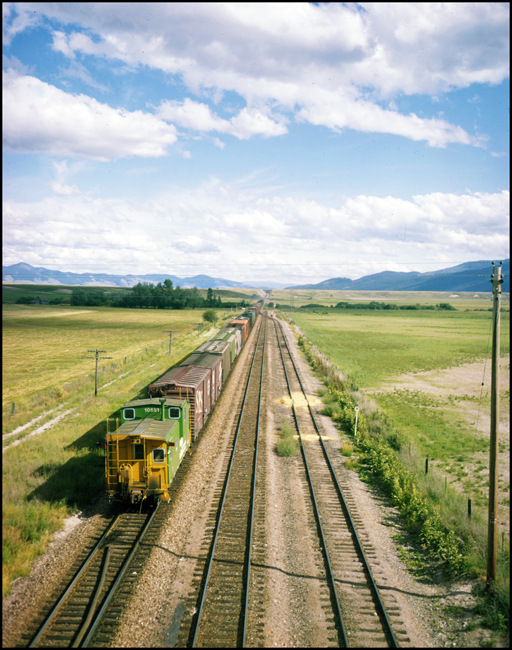 Rear of BN XE at Schilling, MT.