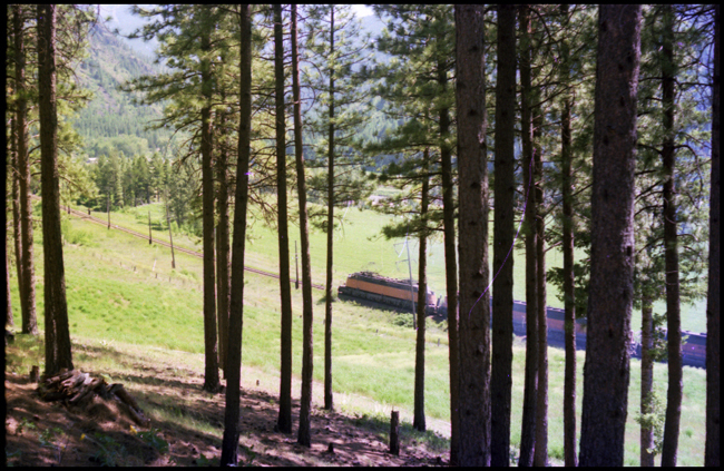 MILW X E72E with MILW E-72, 4005,2058 , 16 and 4008 east of Alberton