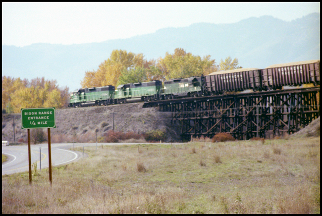 BN X2094-2092-1715E near Moiese, MT