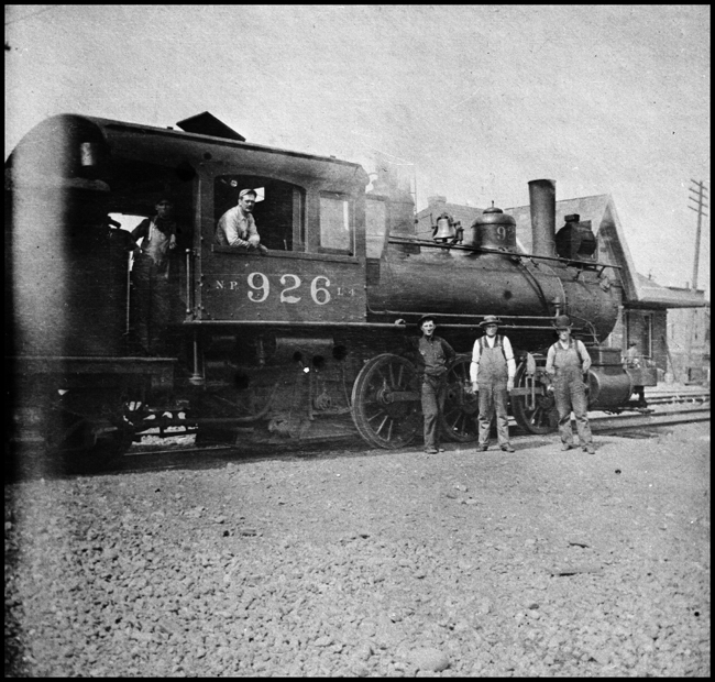 NP 926. former No. 70, an 0-6-0, 6-Coupled SW Class L-4 with railroaders. 