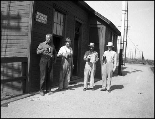 Willow Creek Telegraph Office Frank Black, Ted  Heily, Johnny Jenkins, and  W Nixon