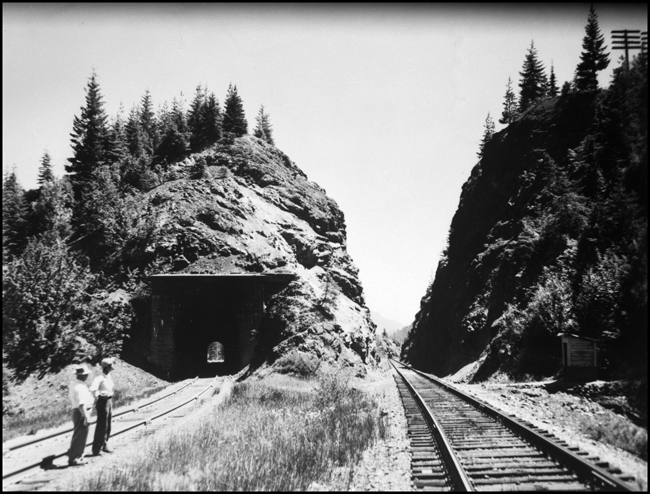 Tunnel cut at E Martin, WA.