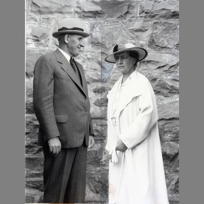 Alfred Atkinson looking at Barbara Atkinson, 1943