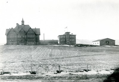 North entrance of Montana Hall, 1906