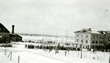Agriculture Building and student procession, 1909
