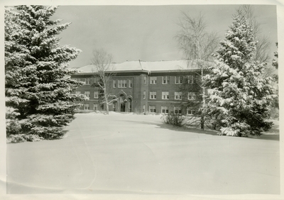 Herrick Hall in the snow, 1933