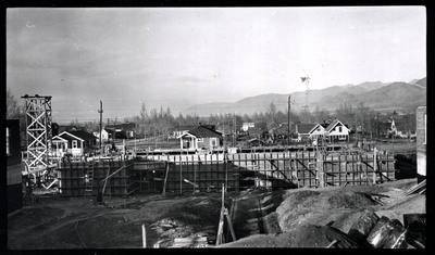 Construction of the outside walls of the Atkinson Quadrangles, 1934