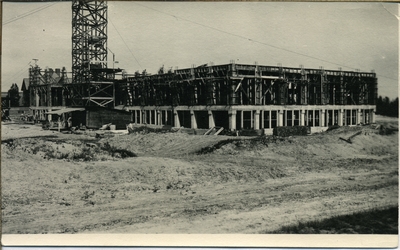 Status of the construction of Roberts Hall, 1922
