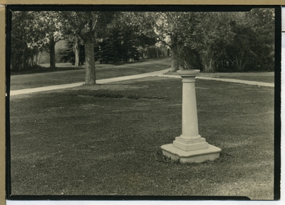 Sundial, 1920
