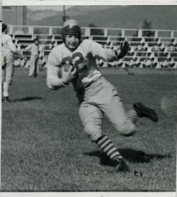 Nick Yovetich, 1937-1938 football team